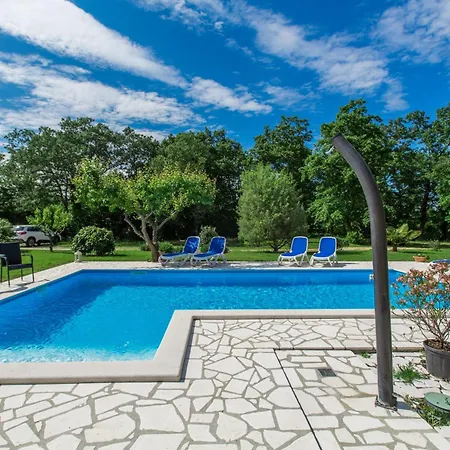 Apartment Ferienwohnung Adelia Mit Pool, Grill Und Terrasse